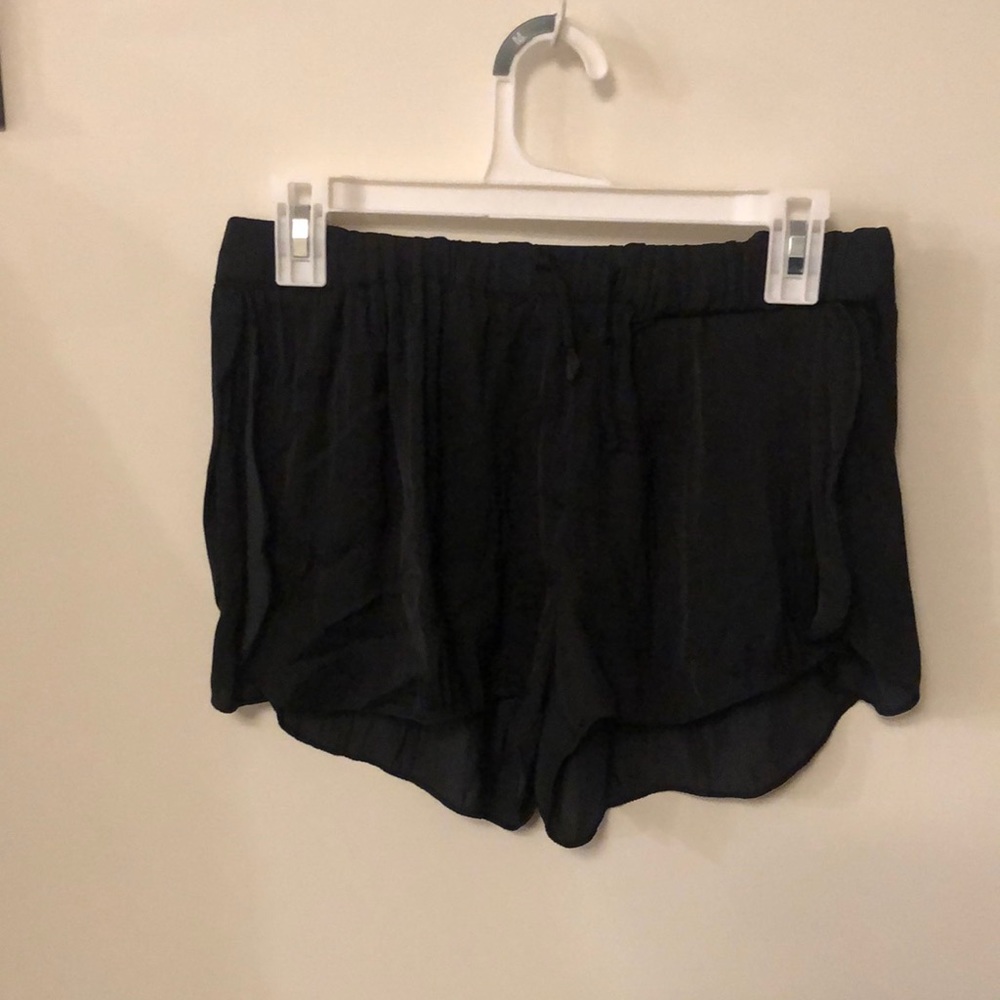 Black satin shorts 🖤